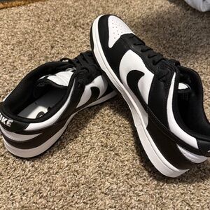 Nike Classic Black and White Low-Tops